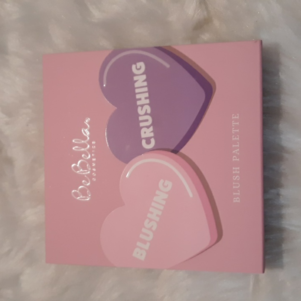 💌BeBella Cosmetics Blushing & Crushing Blush Pallet💌